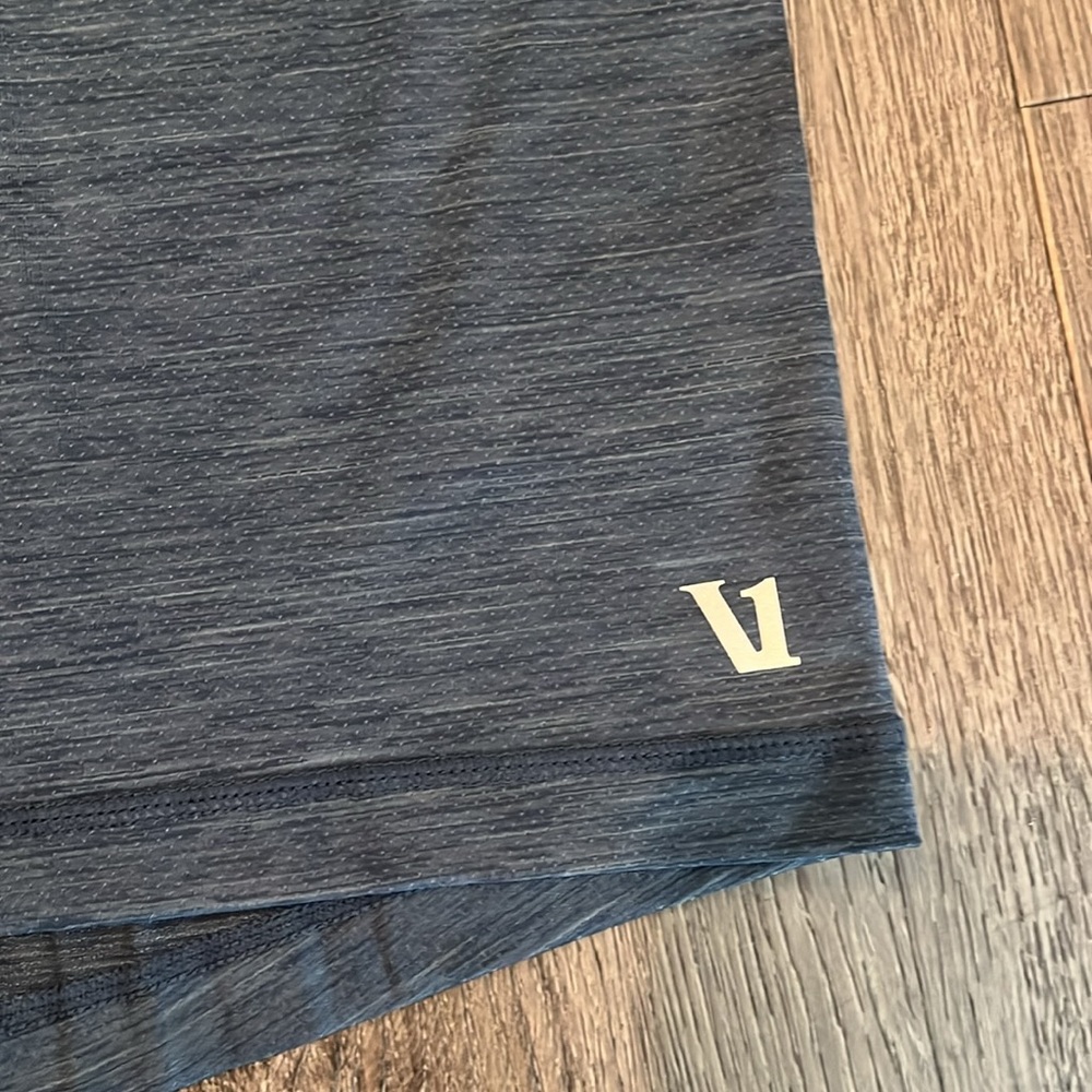 NWT Vuori Zephyr Muscle Tee Indigo Heather Large - Picture 7 of 10
